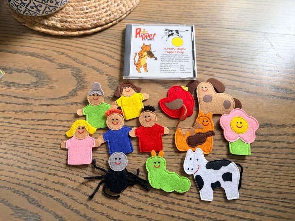 Puppet Partners Nursery Rhyme Puppet Plays CD and Felt Finger Puppet Set